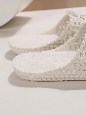 Comfortable Summer Slippers for Women, Lightweight and Sporty Beach Sandals in Saudi Arabia