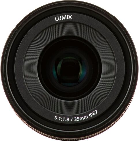 عدسة باناسونيك لوميكس S 18 مم f/1.8 ذات زاوية واسعة جدًا S-S18-7PC تتضمن حزمة الملحقات: عدسة توليب، فلتر للأشعة فوق البنفسجية، قلم تنظيف، منفاخ، قطعة قماش من الألياف الدقيقة ومجموعة تنظيف (متجددة) in Saudi Arabia