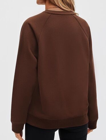 كنزات نسائية قطنية بياقة دائرية كبيرة الحجم ملابس علوية غير رسمية بأكمام راجلان ملابس مريحة لخريف وشتاء 2025 in Kuwait