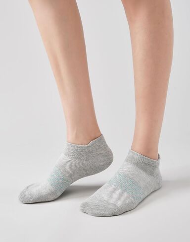 10 أزواج من الجوارب النسائية للكاحل من القطن خفيفة الوزن رياضية منخفضة القطع للنساء مع علامة تبويب in Saudi Arabia
