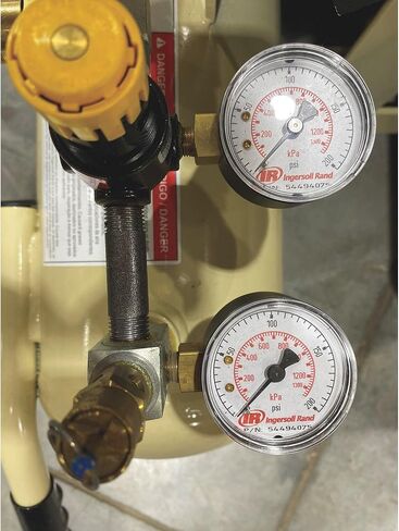 Ingersoll-Rand SS3J5.5GH-WB 5.5 Horsepower 8 Gallon Oiled Gas Twin Pontoon Compressor in Saudi Arabia