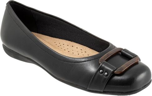 Trotters Women's Sizzle Signature Flat Sandal, Ivory, 8.5 X-Wide in Saudi Arabia
