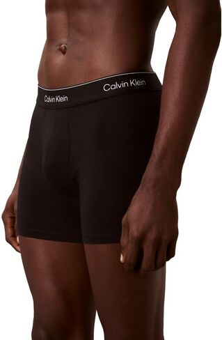 سراويل داخلية للرجال من Calvin Klein مصنوعة من القطن القابل للتمدد مكونة من 3 قطع in Saudi Arabia