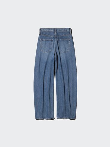Uniqlo Barrel Jeans in Saudi Arabia