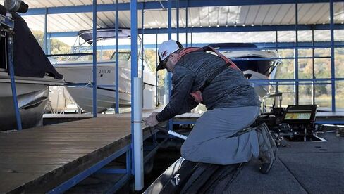 RITE-HITE - أفضل ربط للقارب - 15 بوصة - أبيض - يتم ربطه دون الحاجة إلى الخروج من القارب in Kuwait