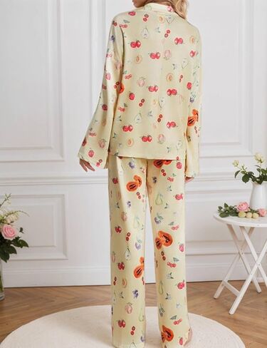 طقم بيجامة حريمي مكون من قطعتين بأزرار فاكهة مزهرة وأكمام طويلة وأرجل واسعة ناعمة من Pjs in Kuwait