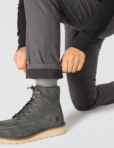 بنطال عمل نسائي من Carhartt متين ومرن ومبطن بالصوف in Saudi Arabia