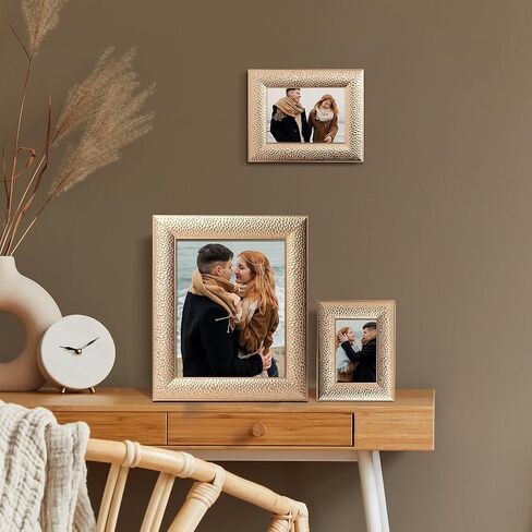 إطار صورة ذهبي من ArtbyHannah مقاس 8 × 10 بوصة، إطارات صور زفاف عصرية أنيقة مع زجاج حقيقي، صور ذهبية عتيقة مؤطرة لعرض الطاولة أو التعليق على الحائط (مجموعة من 2) in Kuwait