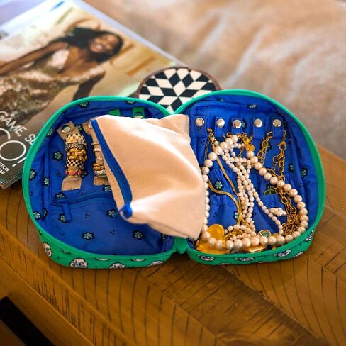 حقيبة تنظيم المجوهرات النسائية المصنوعة من القطن بسحاب من Vera Bradley، مظهر وردي - قطن معاد تدويره، مقاس واحد in Kuwait