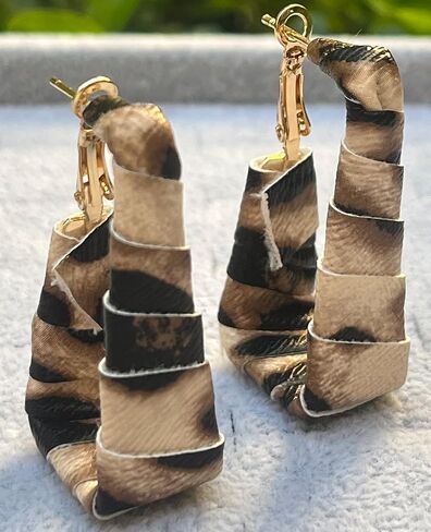 Chunky Leopard Leather Earrings Bohemia Camouflage Leather Dangle Earrings Chunky Rectangle Black White Zebra Print Earring Handmade Vintage Faux Leathers Statement Earring Boho Style Jewelry in Kuwait