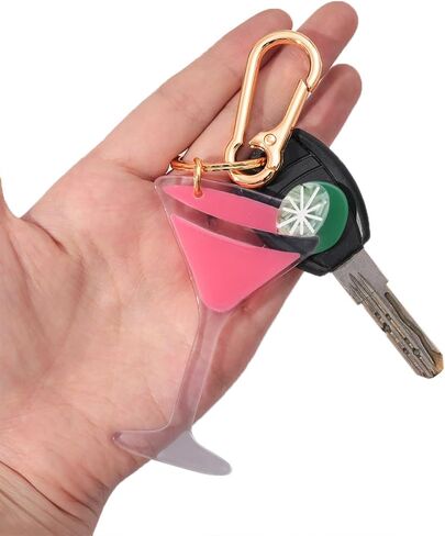 سلسلة مفاتيح كوكتيل مارتيني عتيقة - حلية حقيبة معدنية قديمة للموتيل - هدية برواري طويلة 5.7 بوصة in Kuwait